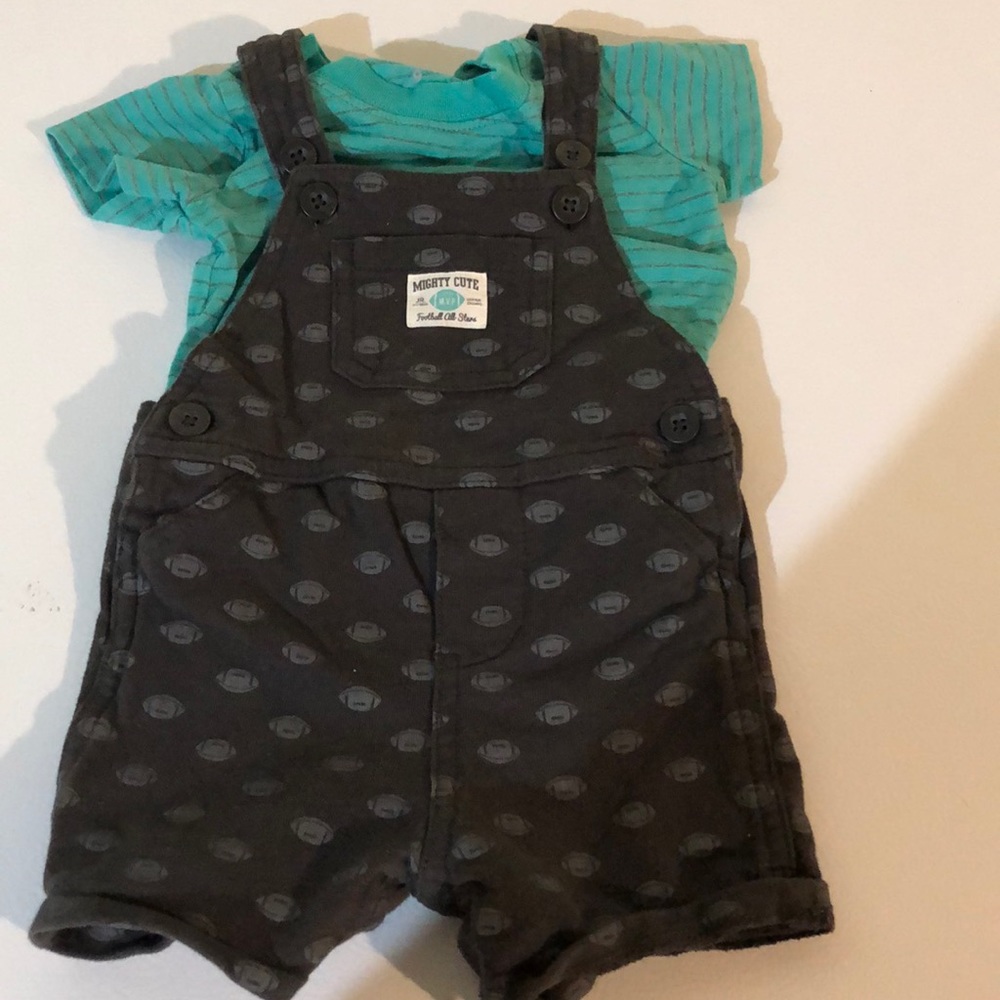 Carter’s summer outfit. Size 9months